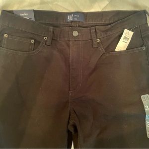 Men’s Gap Black jean’s Size 32 slim.